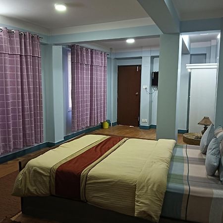 Hotel Pristine Kathmandu Buitenkant foto
