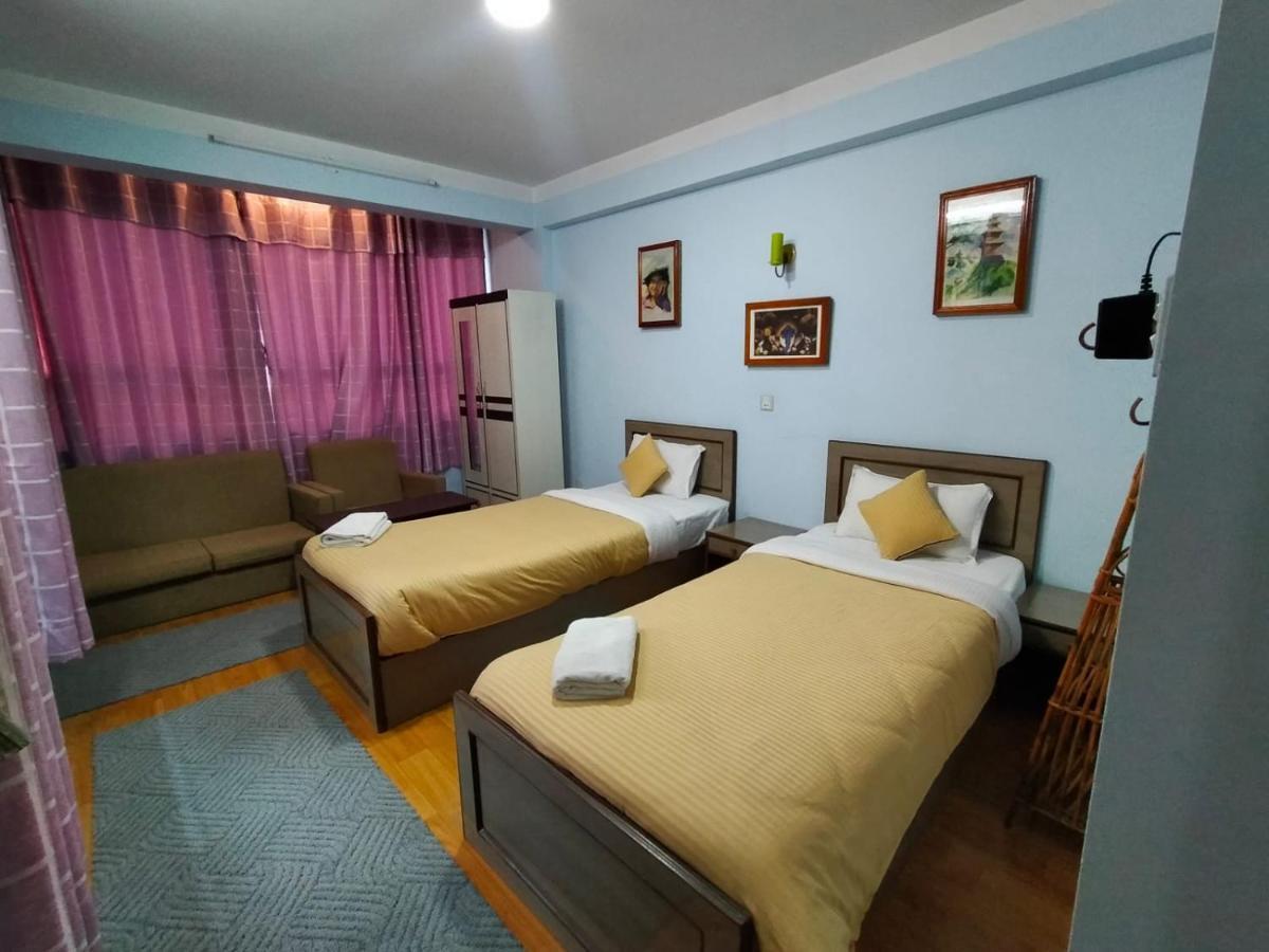 Hotel Pristine Kathmandu Buitenkant foto
