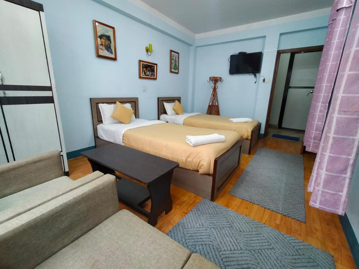 Hotel Pristine Kathmandu Buitenkant foto