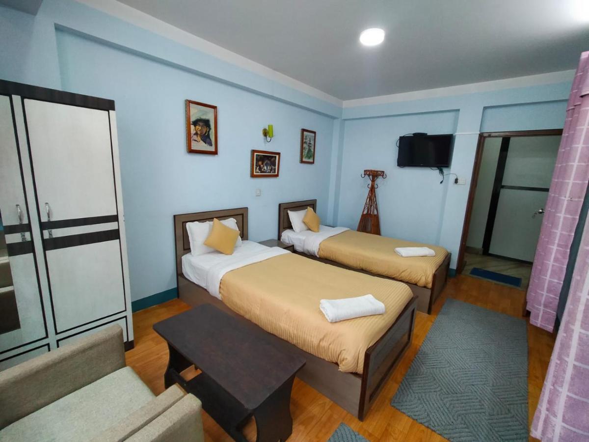 Hotel Pristine Kathmandu Buitenkant foto