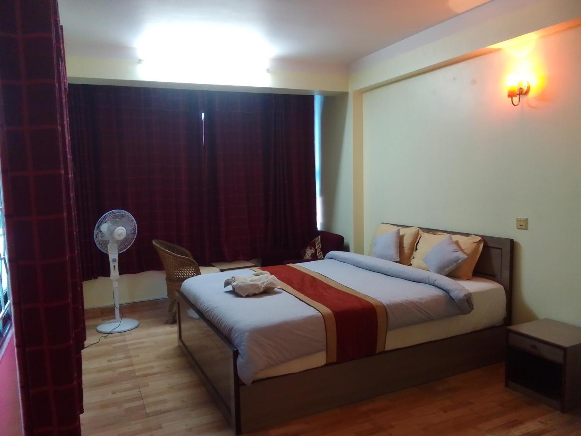 Hotel Pristine Kathmandu Buitenkant foto