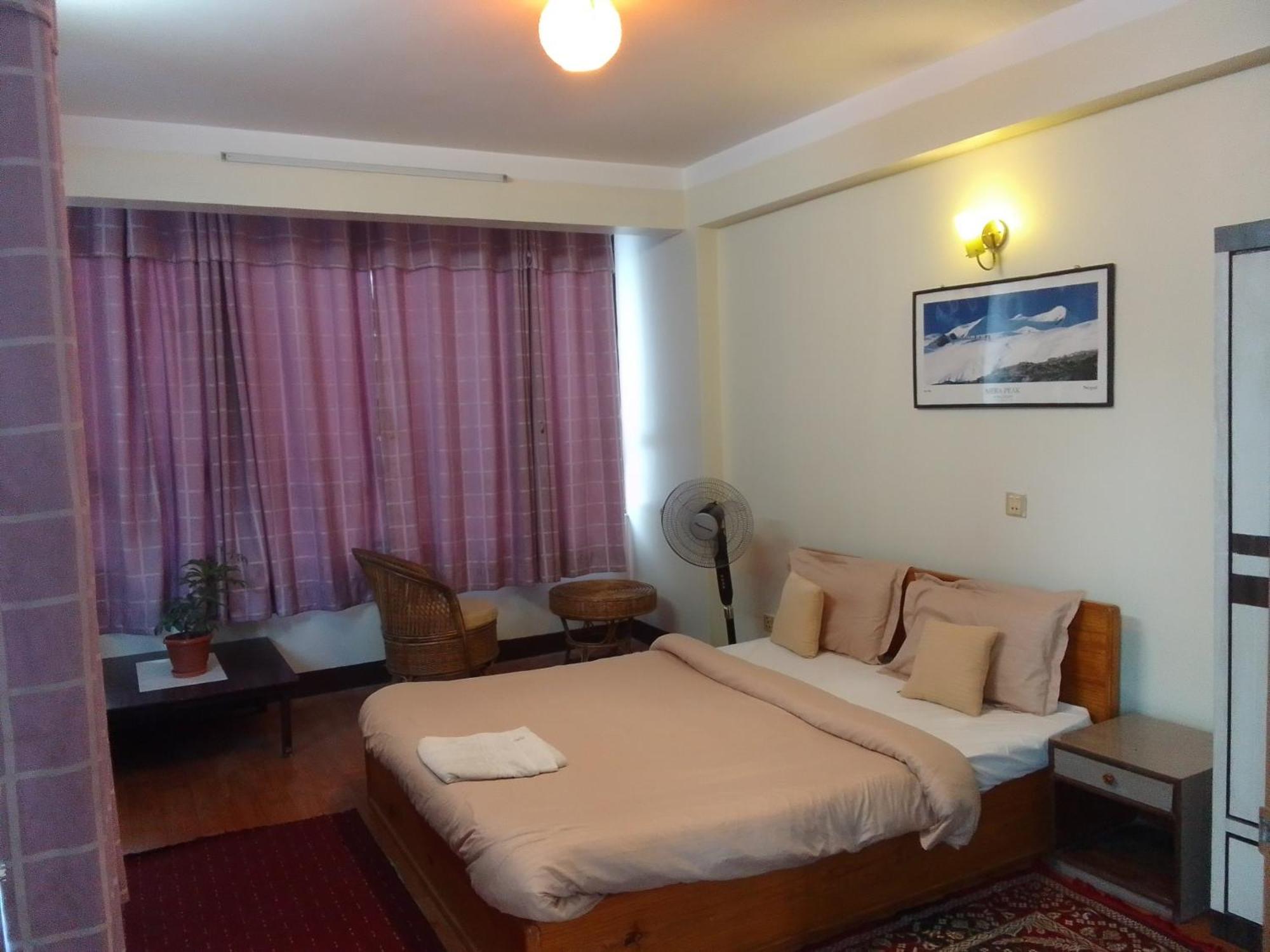 Hotel Pristine Kathmandu Buitenkant foto