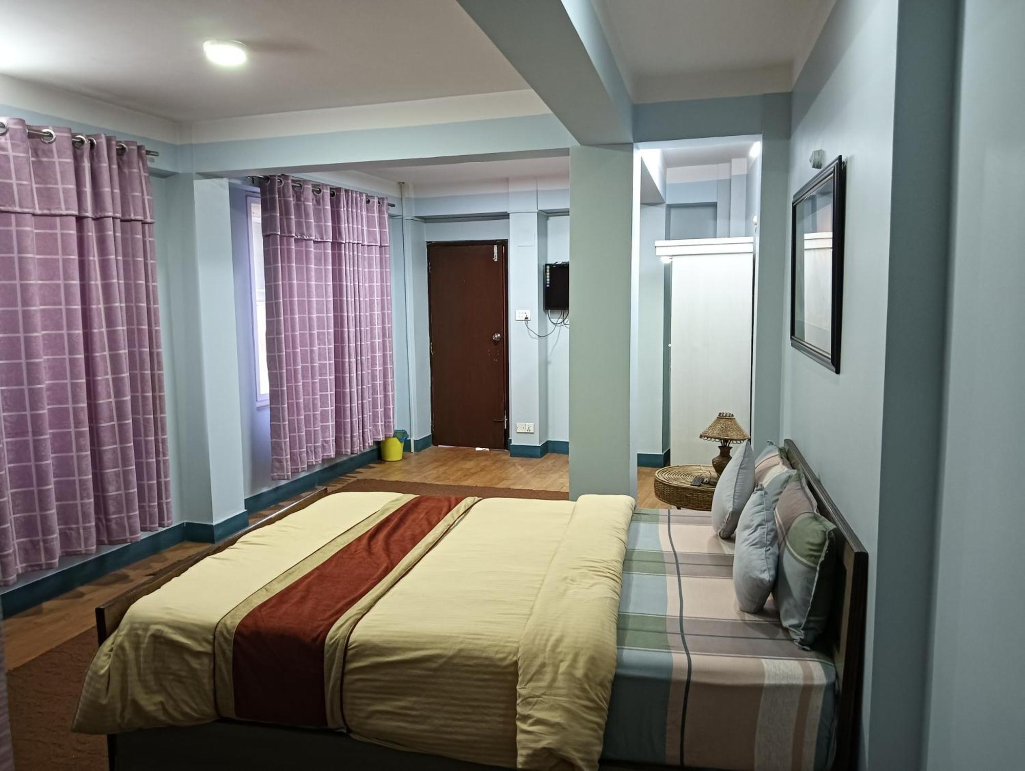 Hotel Pristine Kathmandu Buitenkant foto