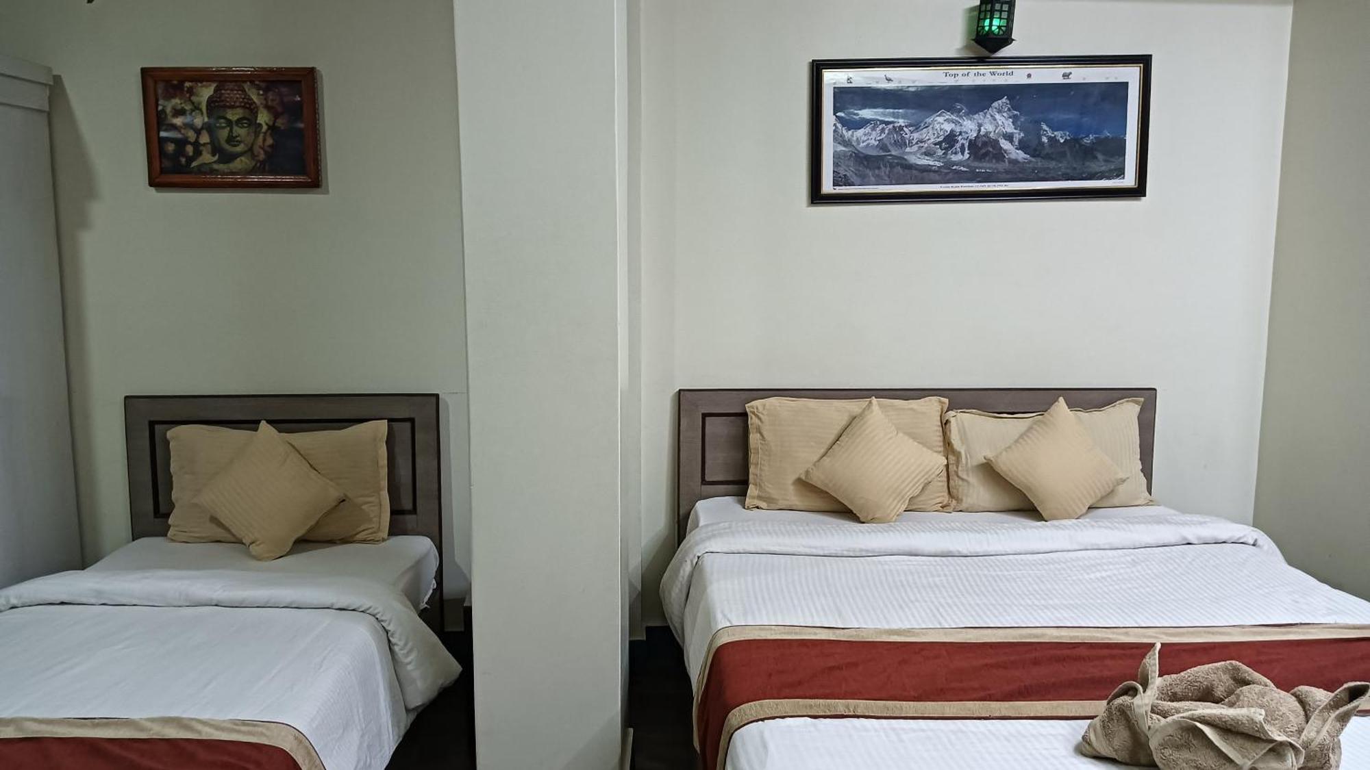 Hotel Pristine Kathmandu Buitenkant foto