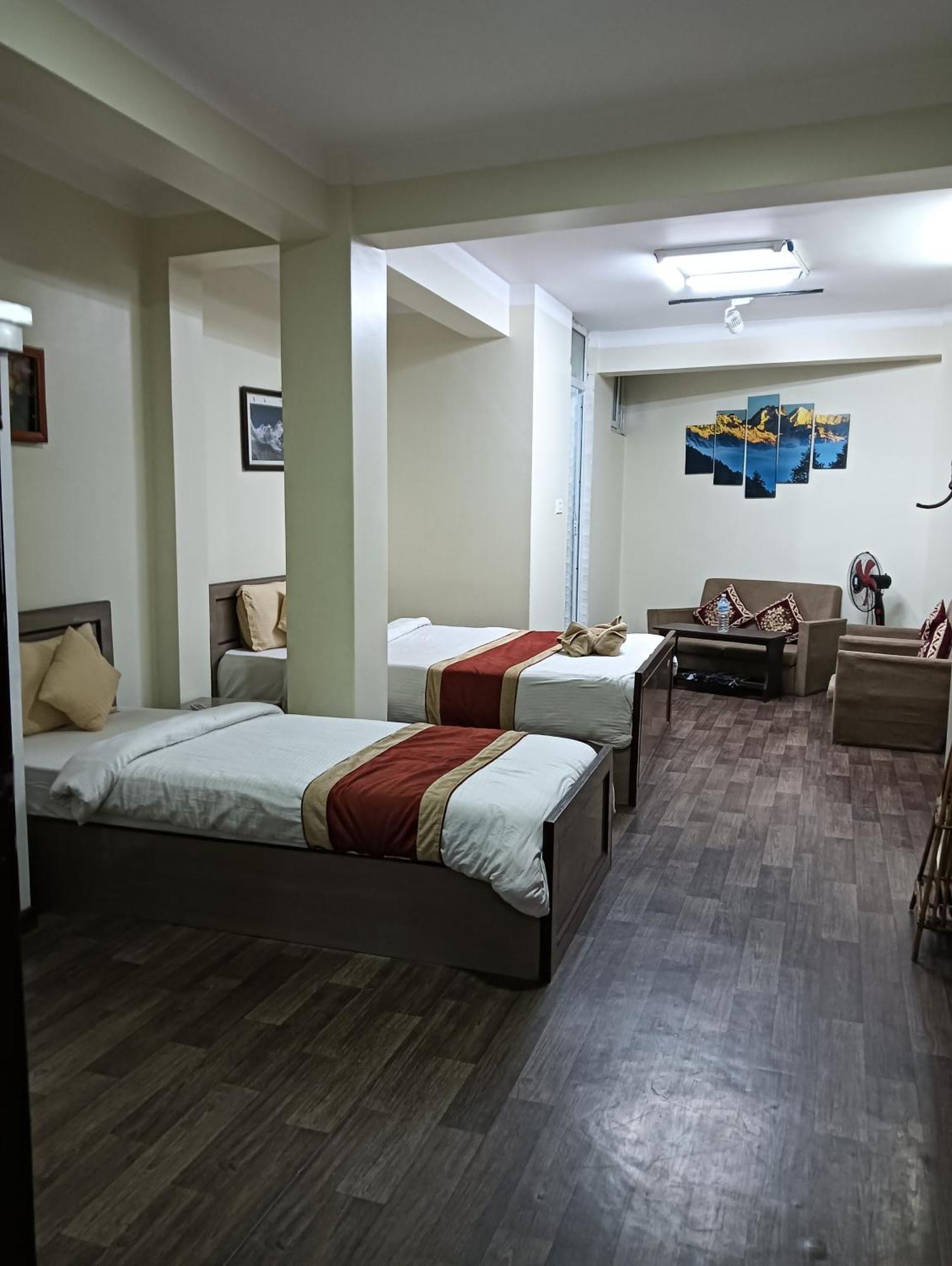 Hotel Pristine Kathmandu Buitenkant foto